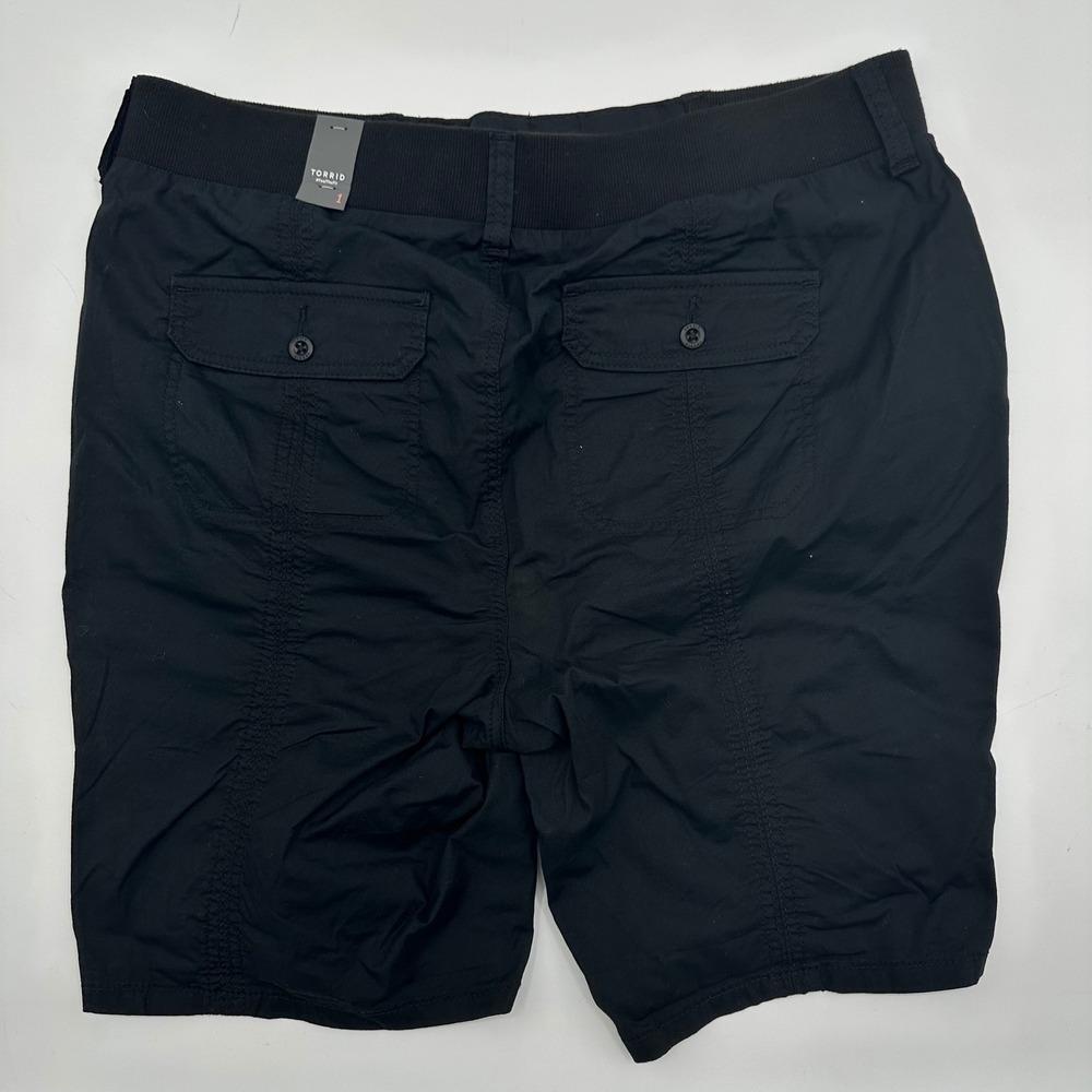 Torrid Bermuda Stretch Poplin Utility Shorts Deep Black Size 1 41770588 NEW - Picture 6 of 11